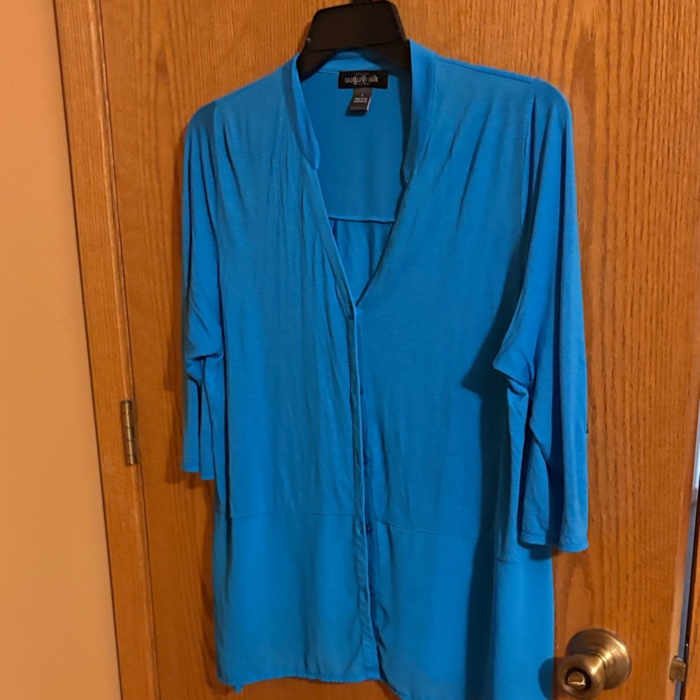 August Silk Teal top large